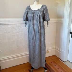 Selva Negra Puff Sleeve Gingham Maxi Dress - Cottagecore w/ pockets